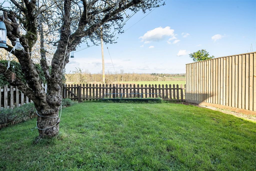 Property photo 2 of 21 1433037-22-69c416088856A.Jpg