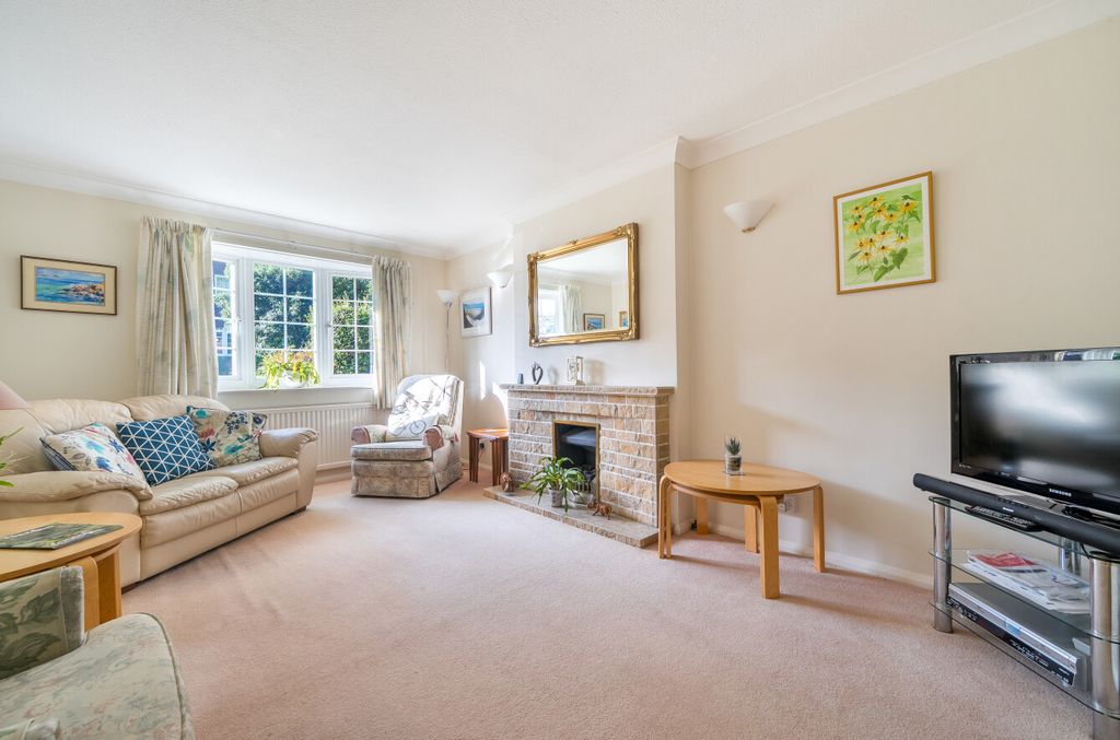 Property photo 3 of 20 1354926-7-68cd1cc...