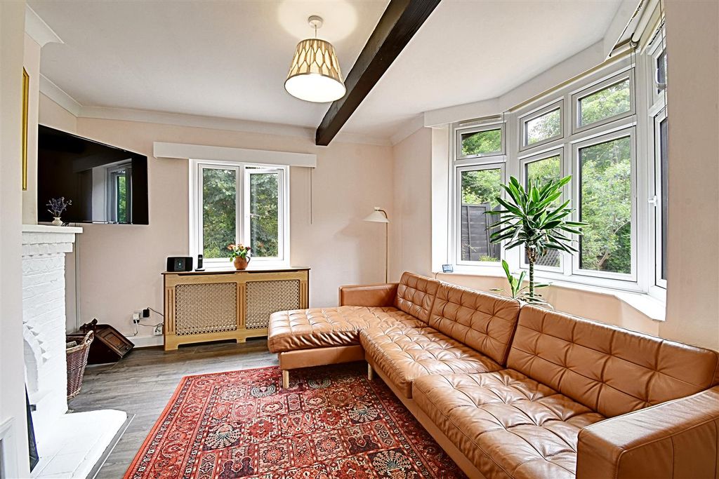 Property photo 3 of 55 Lounge 3.Jpg