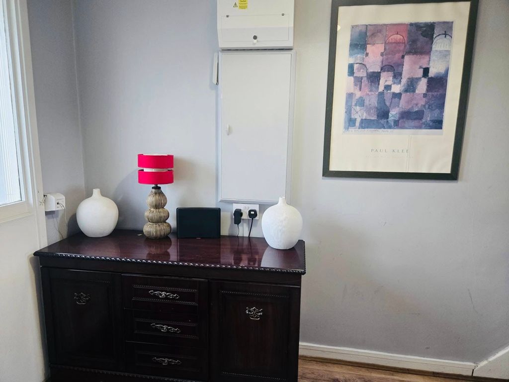 Property photo 3 of 32