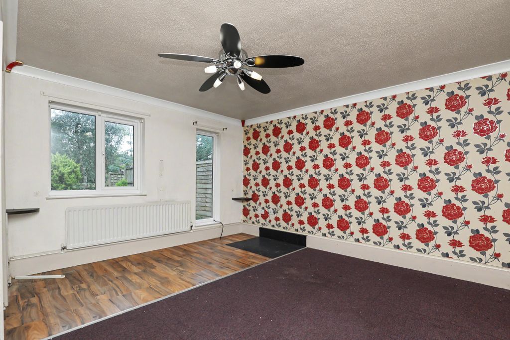 Property photo 2 of 15 80 Sylvancroft, Ingol, Preston, Lancashire, Pr2 7Bn