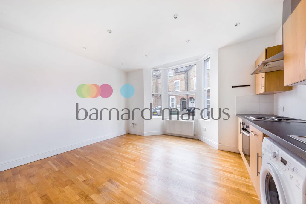 Property photo 3 of 7 Reception Room