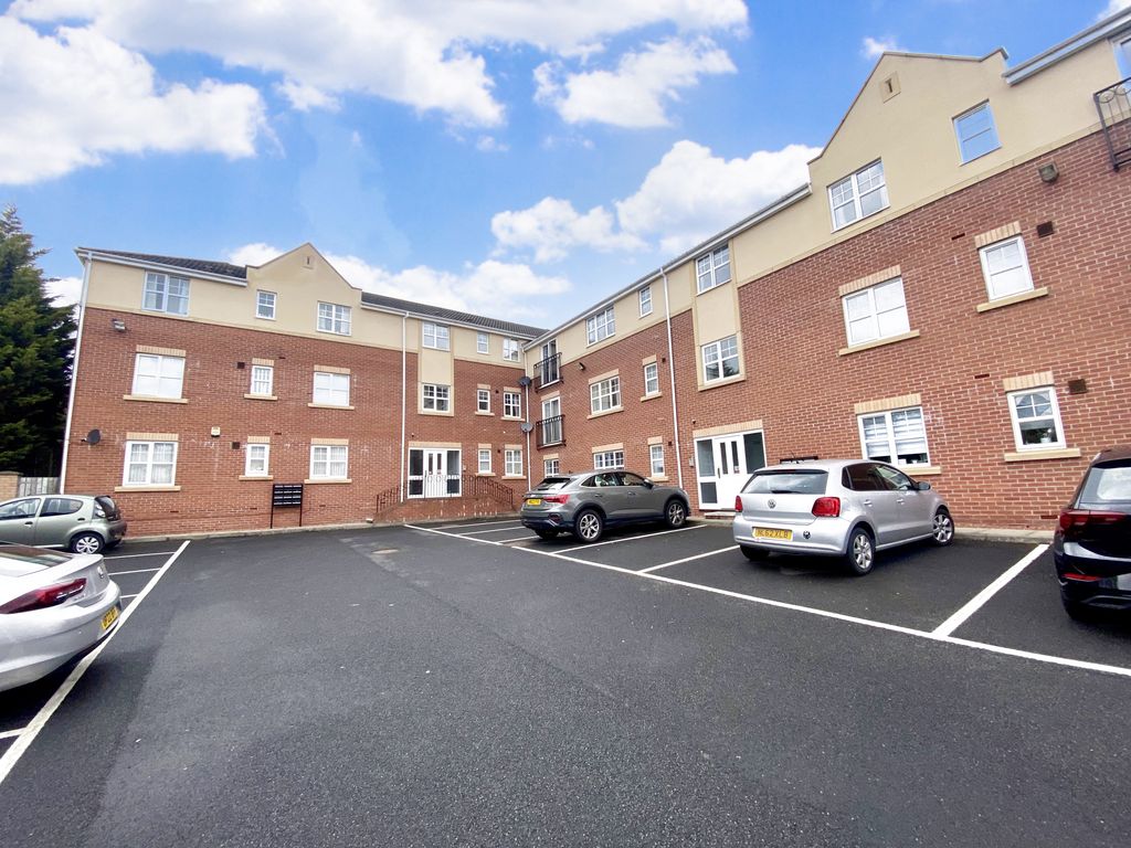 Property photo 1 of 8