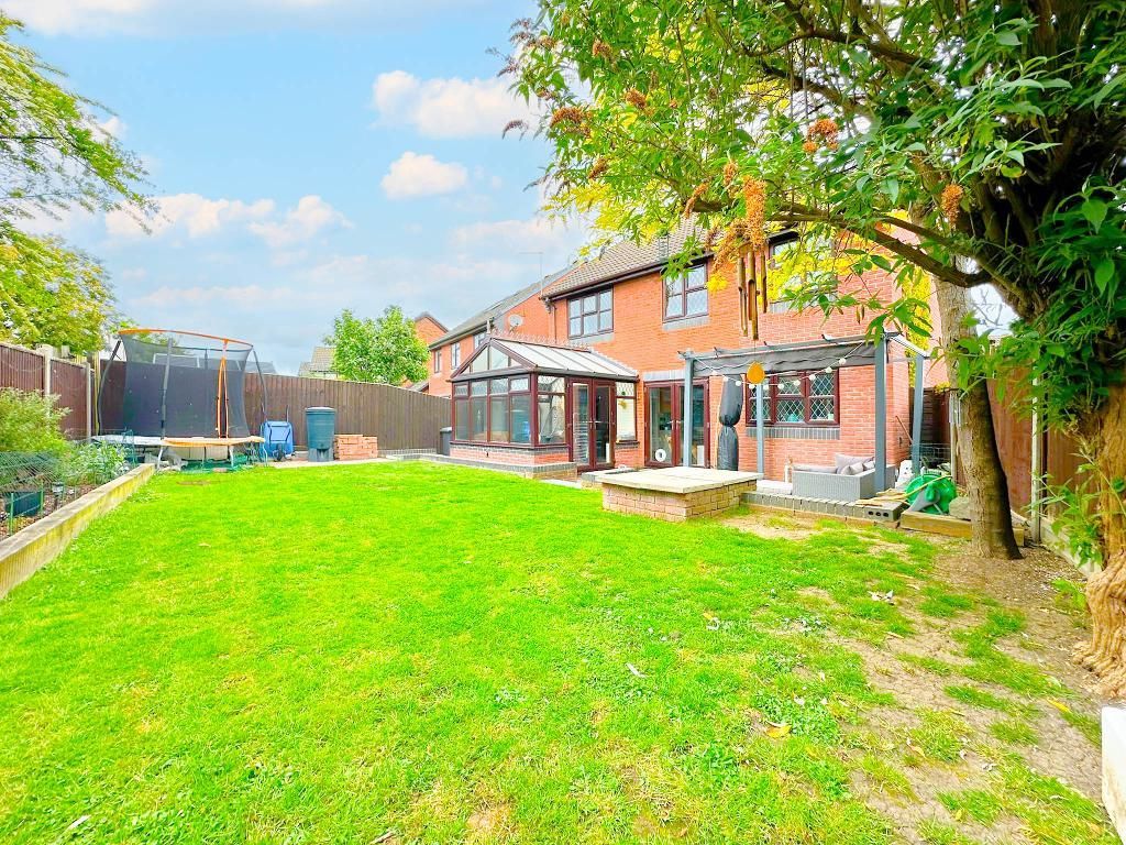 Property photo 2 of 33