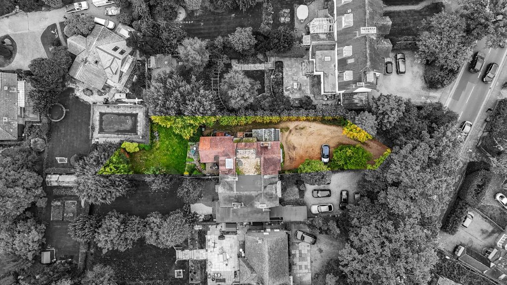 Property photo 3 of 31