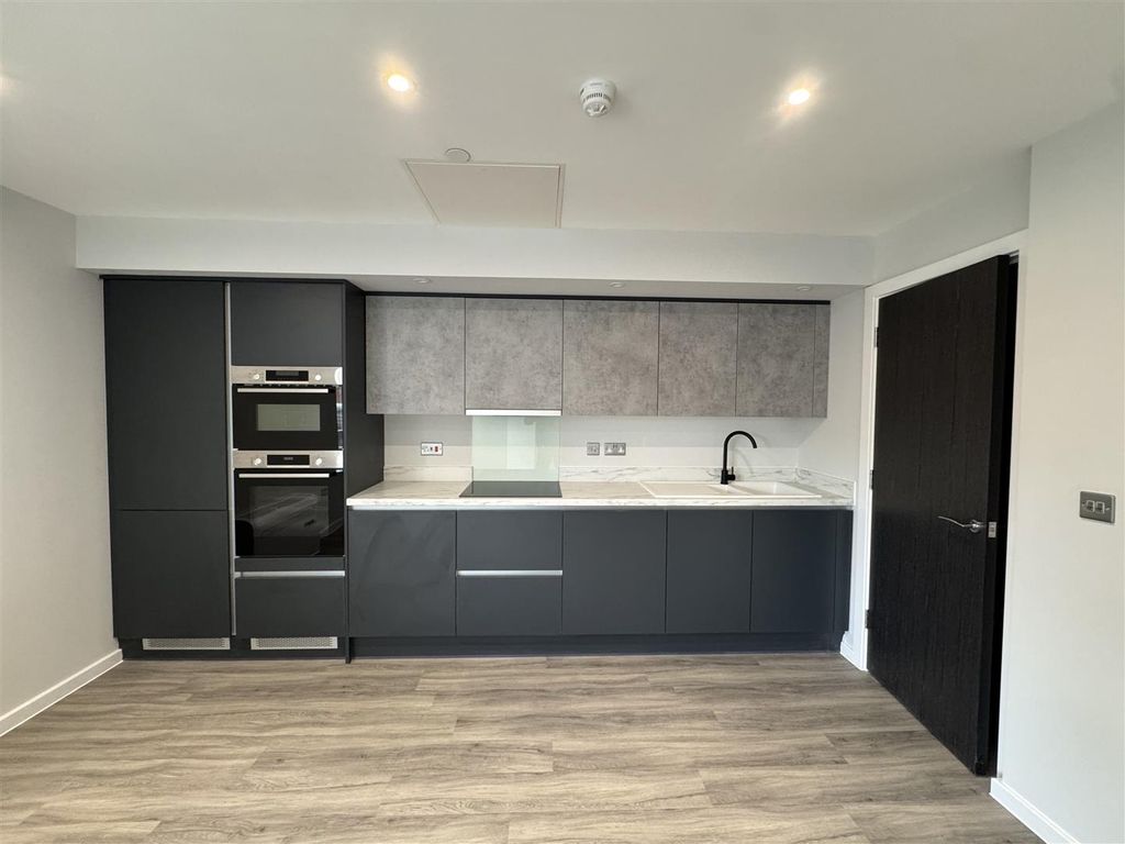 Property photo 2 of 15 Kitchen.Jpeg