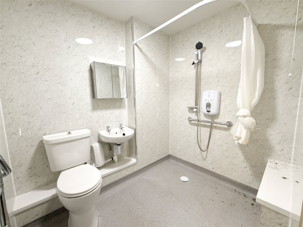 Property photo 3 of 24 Shower Room