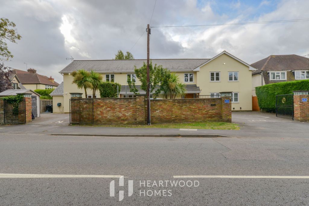 Property photo 1 of 36