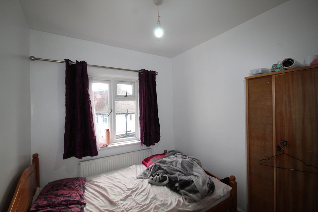 Property photo 3 of 5 Gallery