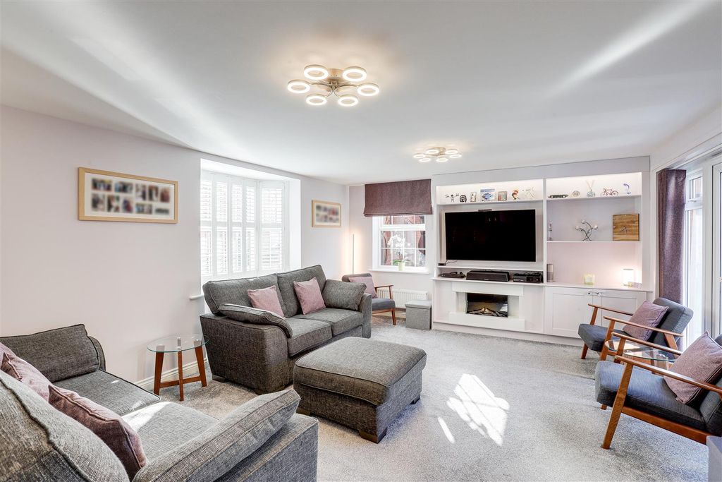 Property photo 3 of 43 3066.Jpg