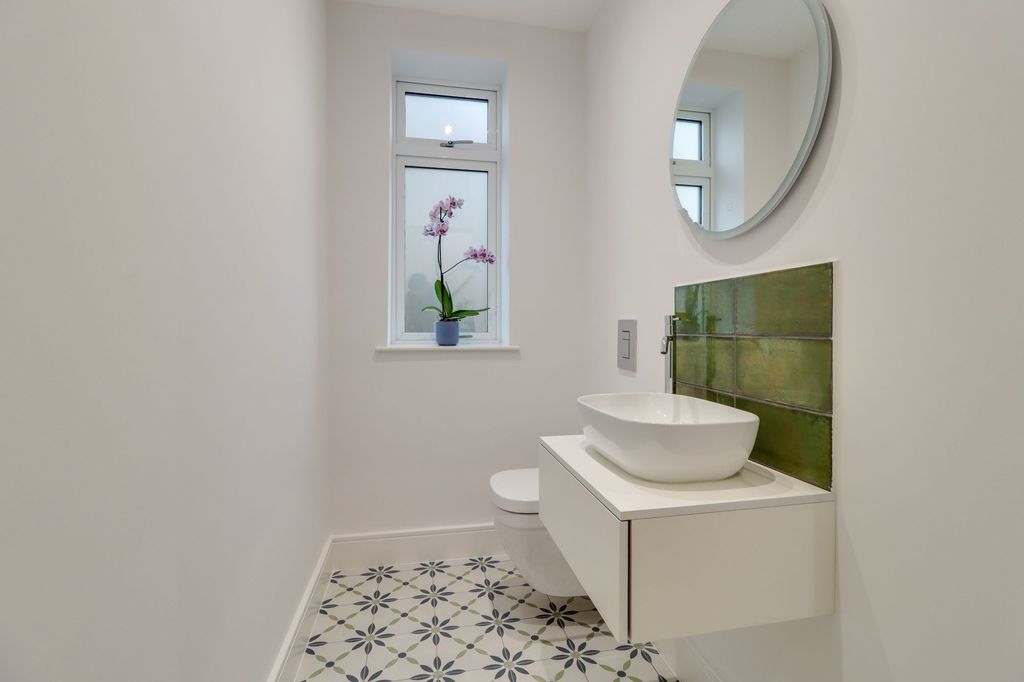 Additional image 14 of 4 bed semi-detached house for saleHurst Road, East Molesey KT8