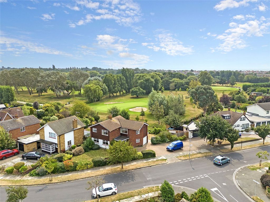 Property photo 1 of 29 Picture No. 47