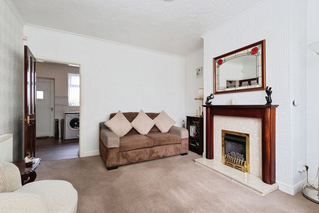 Property photo 3 of 15 Living Room