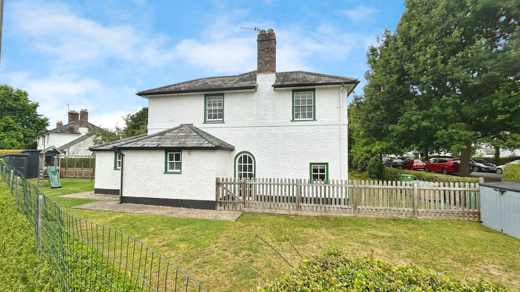 Property photo 1 of 28