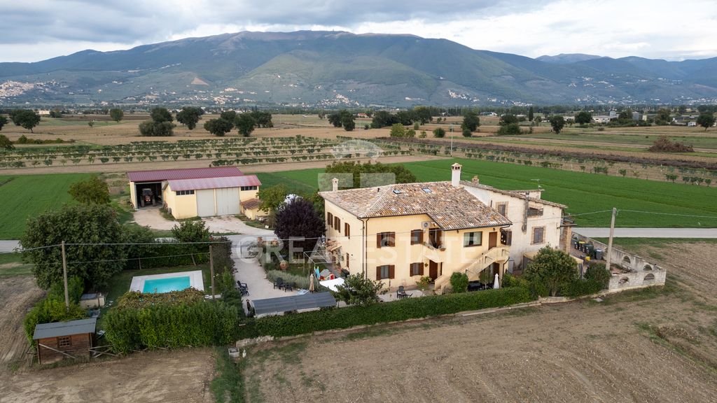 Property photo 3 of 34 Exteriors