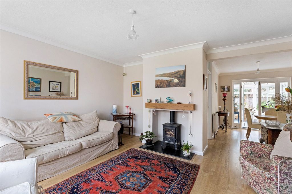 Property photo 2 of 12 Sitting Room