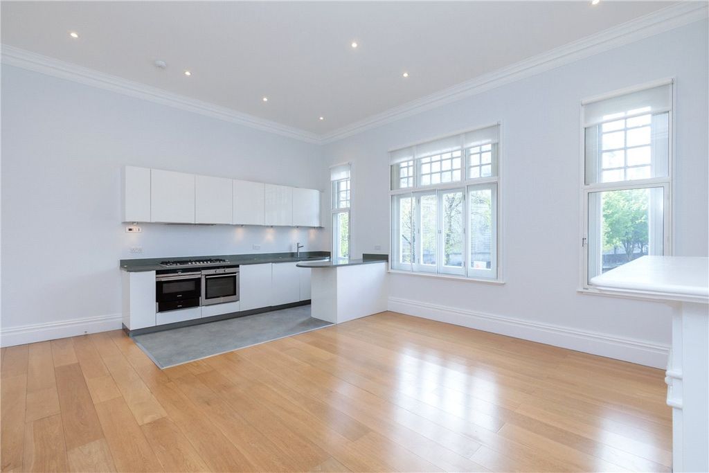 Property photo 1 of 17 Picture No. 08