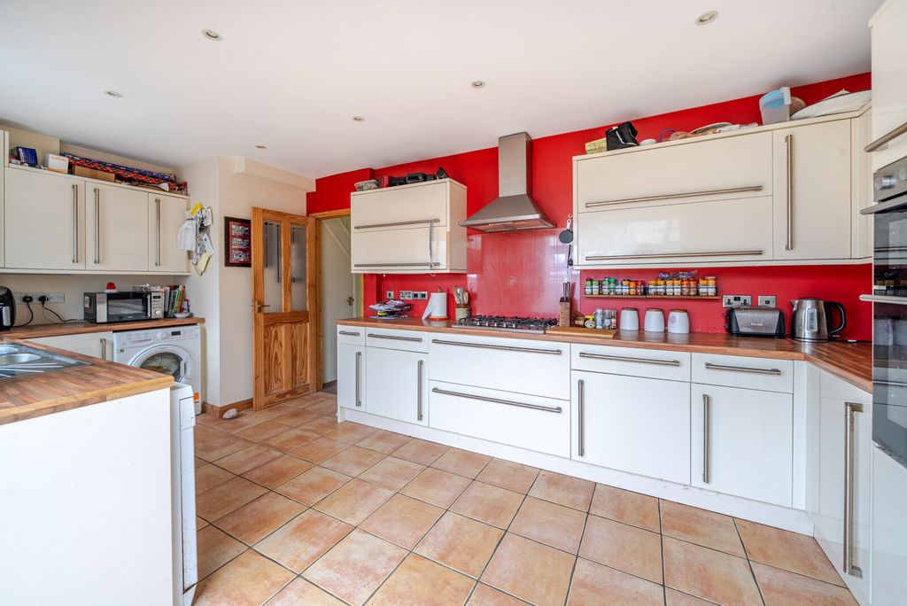 Property photo 3 of 18 1396708-13-69662E...