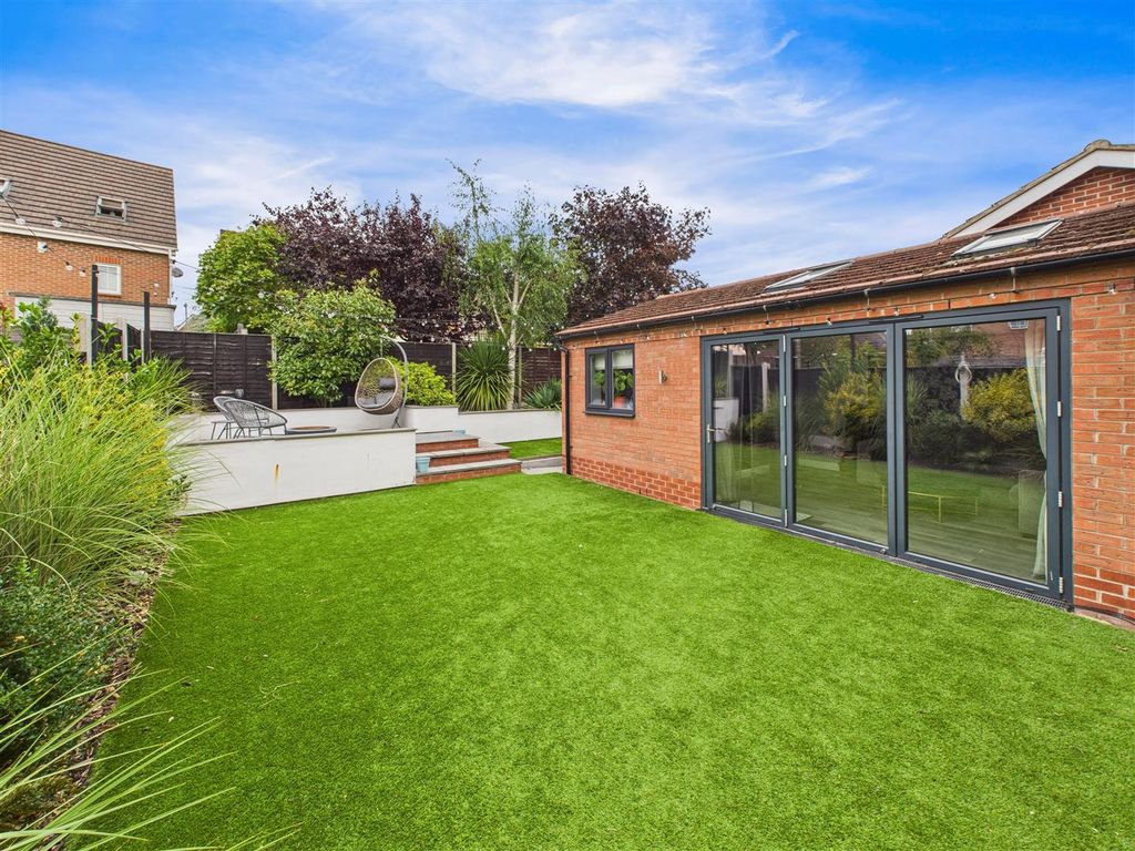 Property photo 3 of 22 Outside