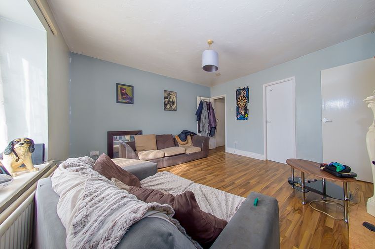 Property photo 3 of 19