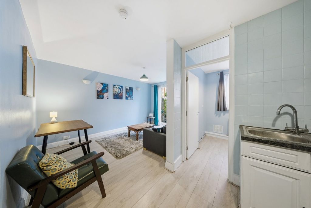 Property photo 2 of 9 Picture No. 04