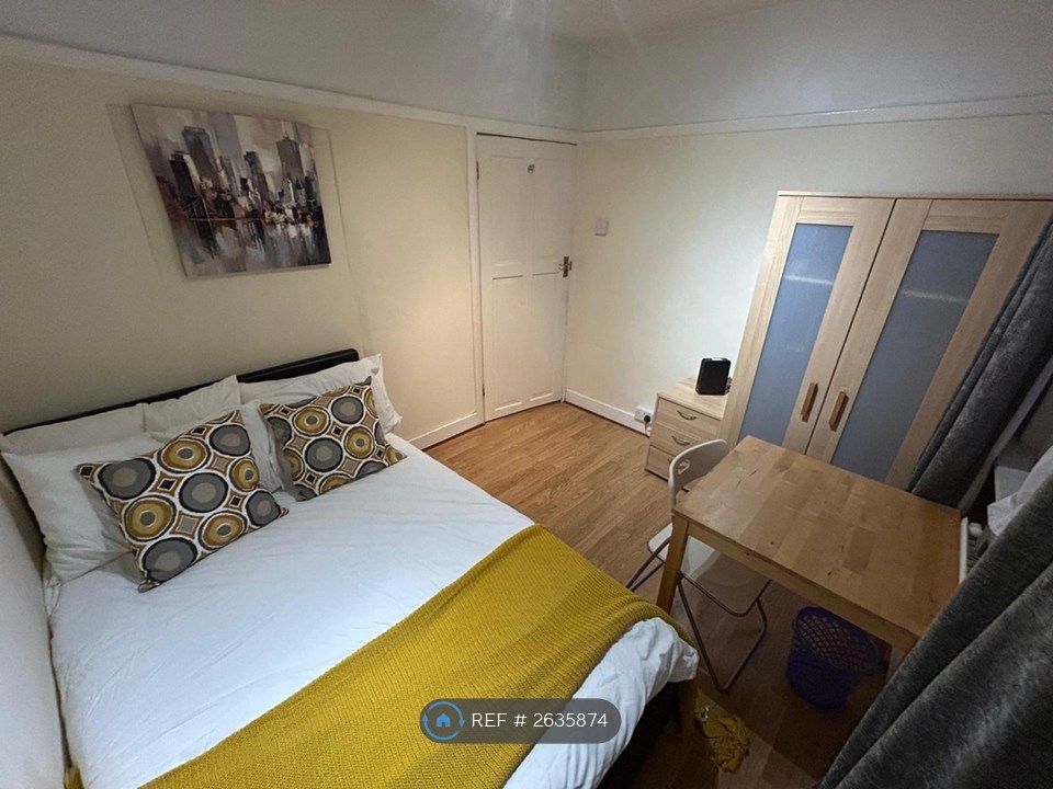 Property photo 1 of 9 Bedroom View 1 & Wardrobe, Table And Side Table