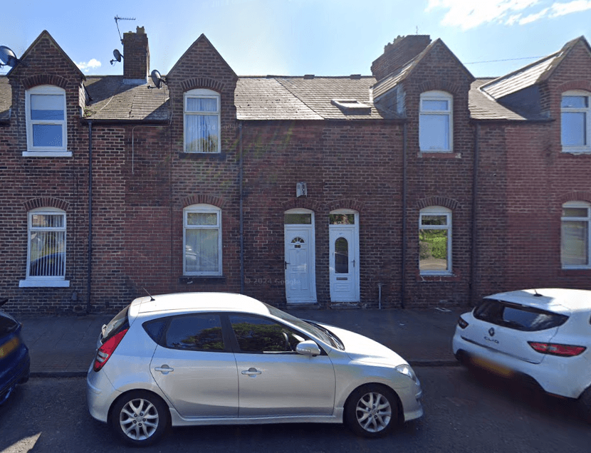 Property photo 1 of 1 2 Bed Mid Terrace
