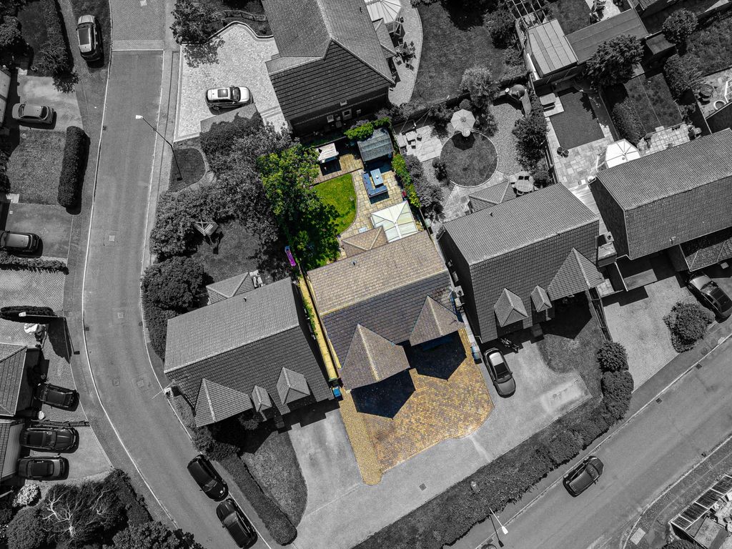 Property photo 2 of 29