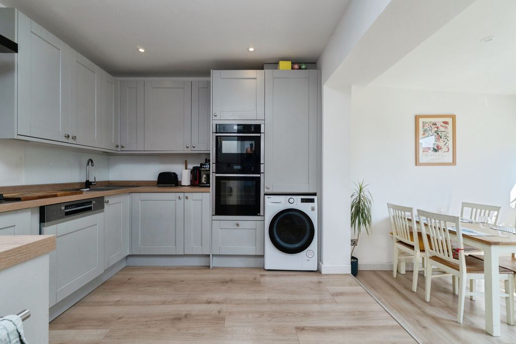 Property photo 1 of 15 Kitchen