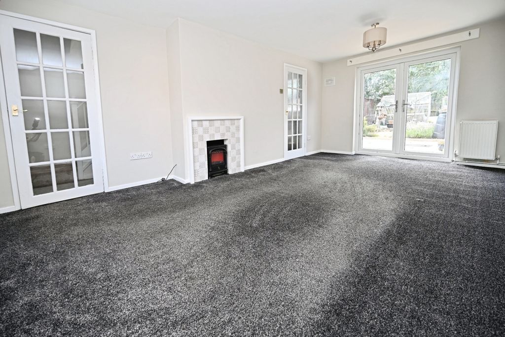 Property photo 3 of 12 Pbox-Img.Jpg