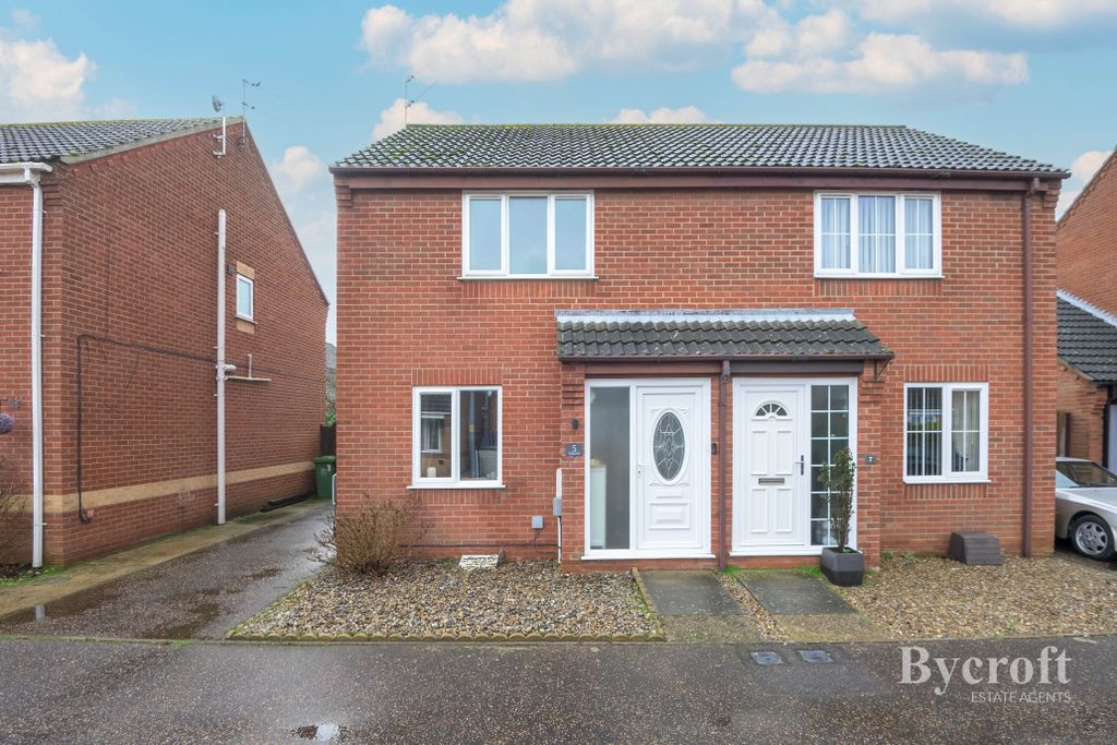 Property photo 1 of 14