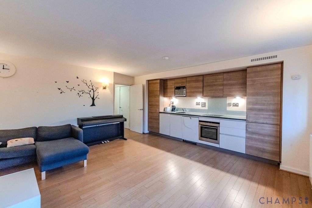 Property photo 2 of 9 054A0473