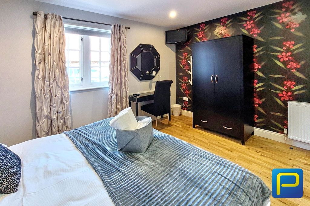 Additional image 10 of 2 bed barn conversion for saleBelford NE70