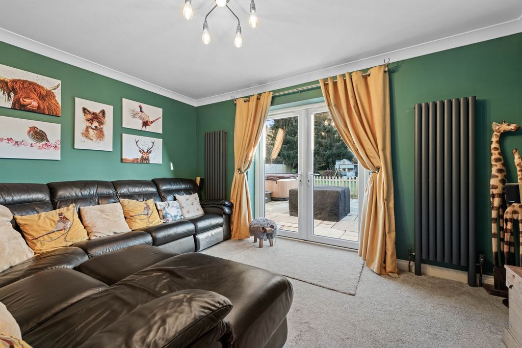 Property photo 2 of 42