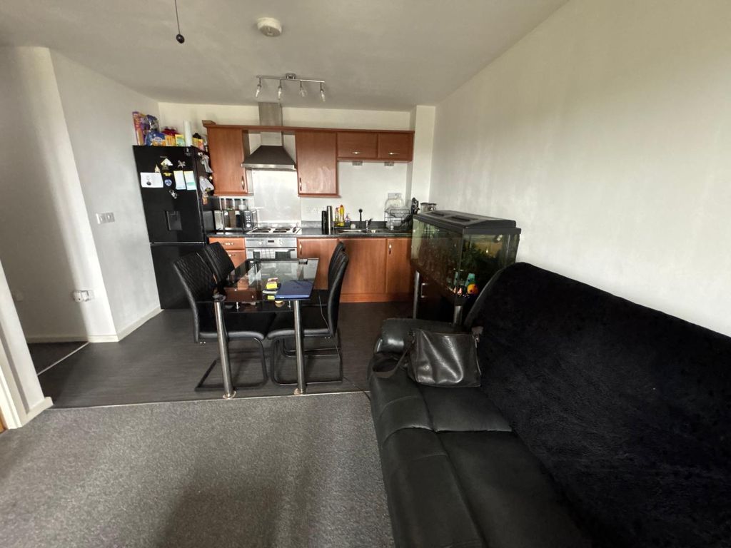 Property photo 2 of 6 Dining Area