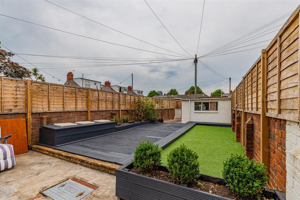 Property photo 3 of 19 Corporation Road 163-3.Jpg