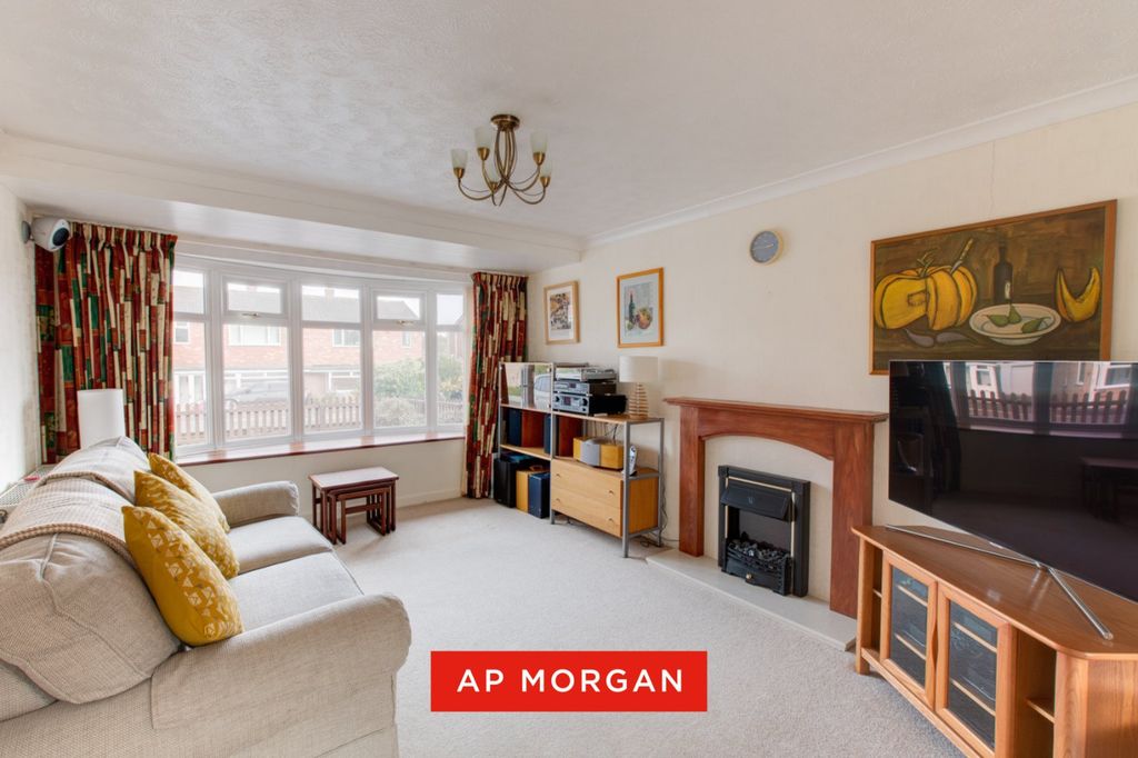 Property photo 2 of 19 Picture No. 37