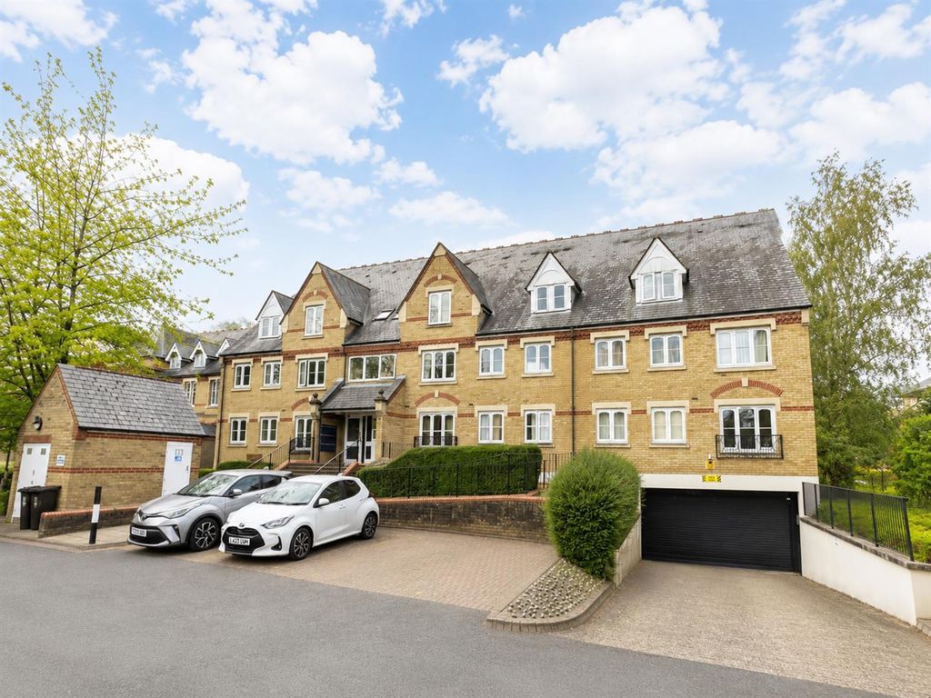 Property photo 1 of 10 Coopers Estate Agents