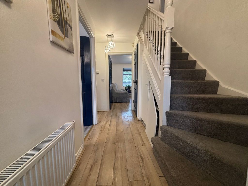 Property photo 2 of 31