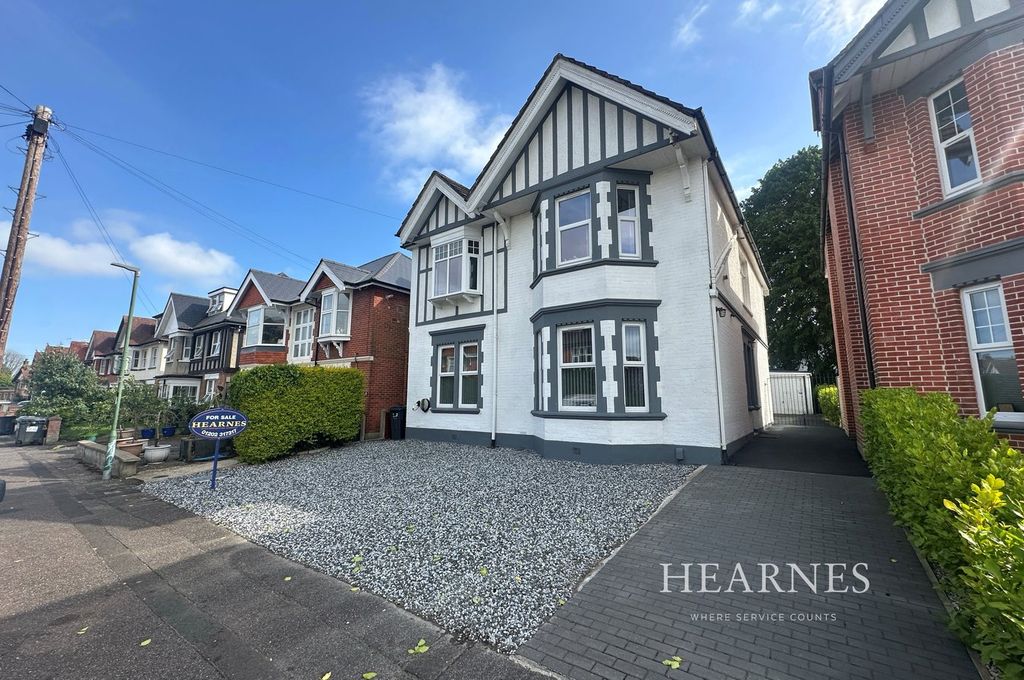 Property photo 1 of 19