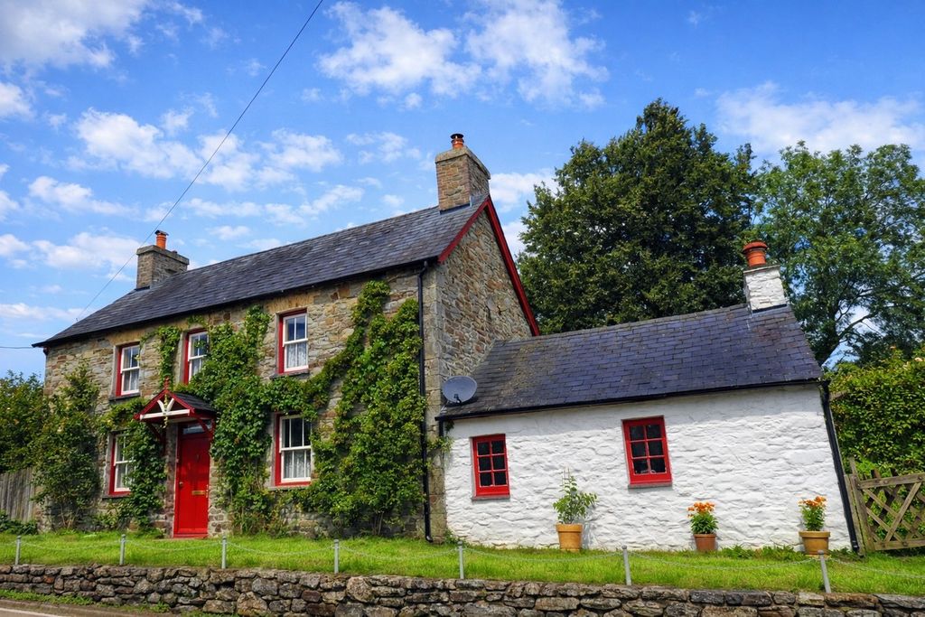 Property photo 1 of 28