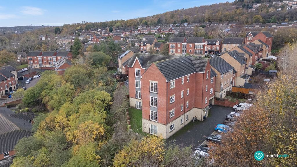 Property photo 3 of 17