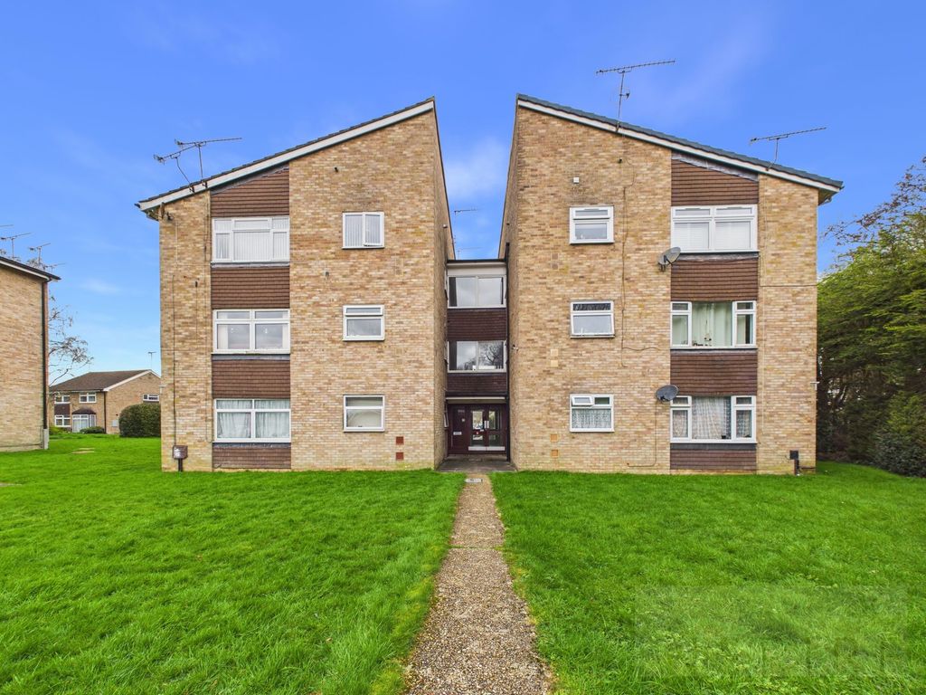 Property photo 1 of 27