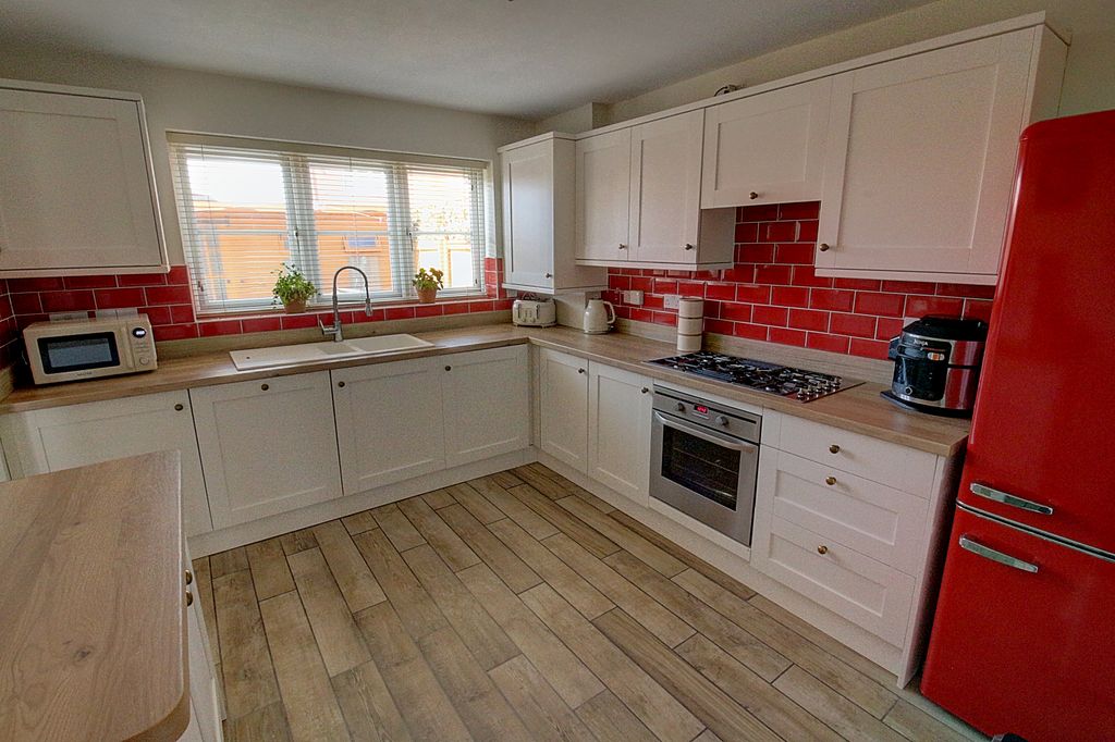 Property photo 2 of 16 Photo #2