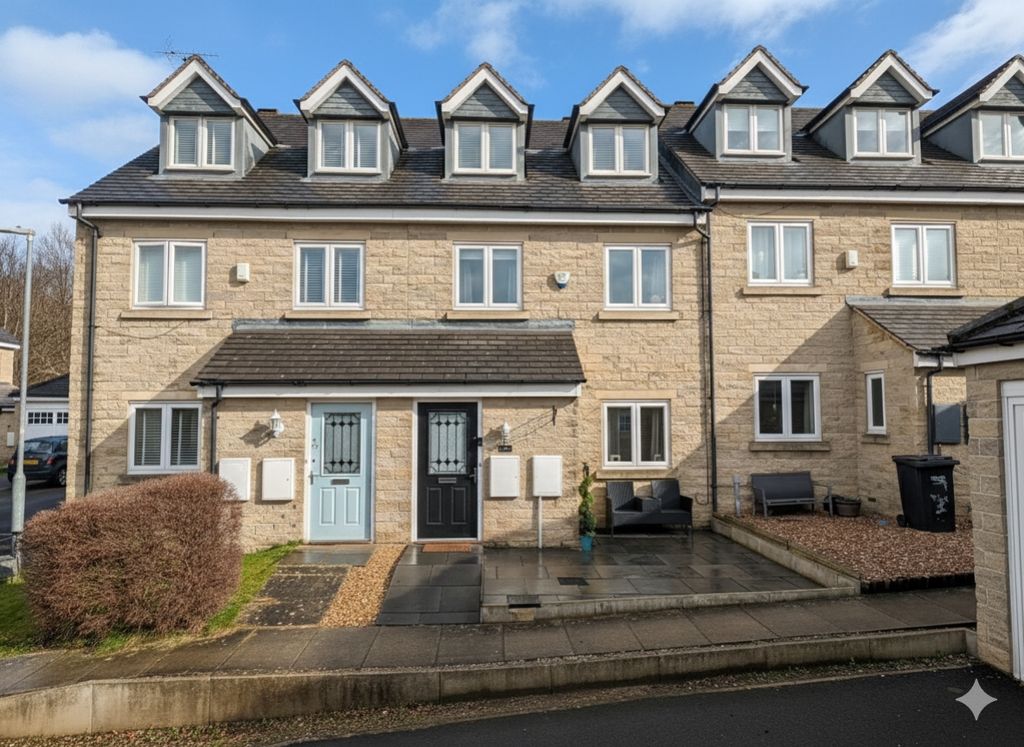 Property photo 1 of 28 Ewemove Bobbin Close (2)