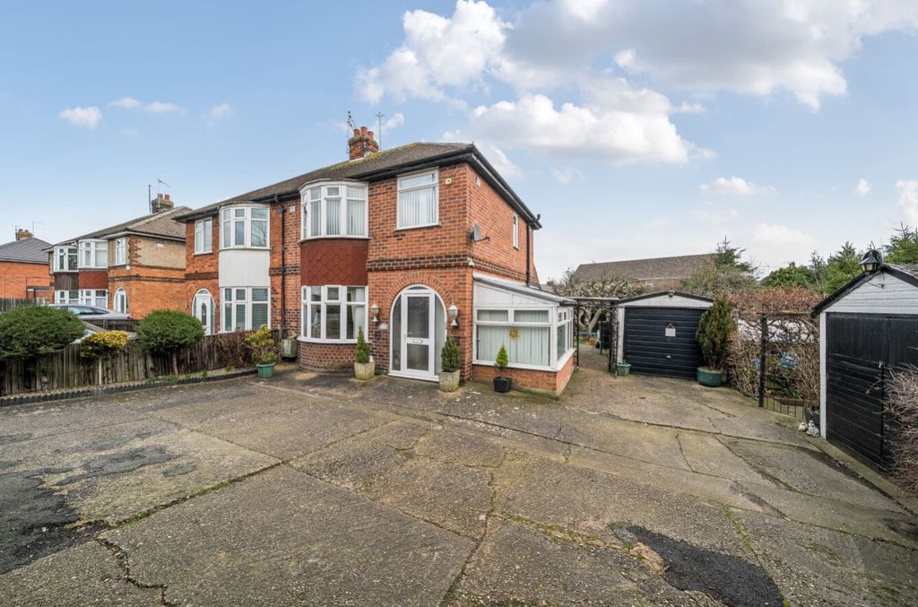 Property photo 1 of 27 1417630-2-6996310d86183