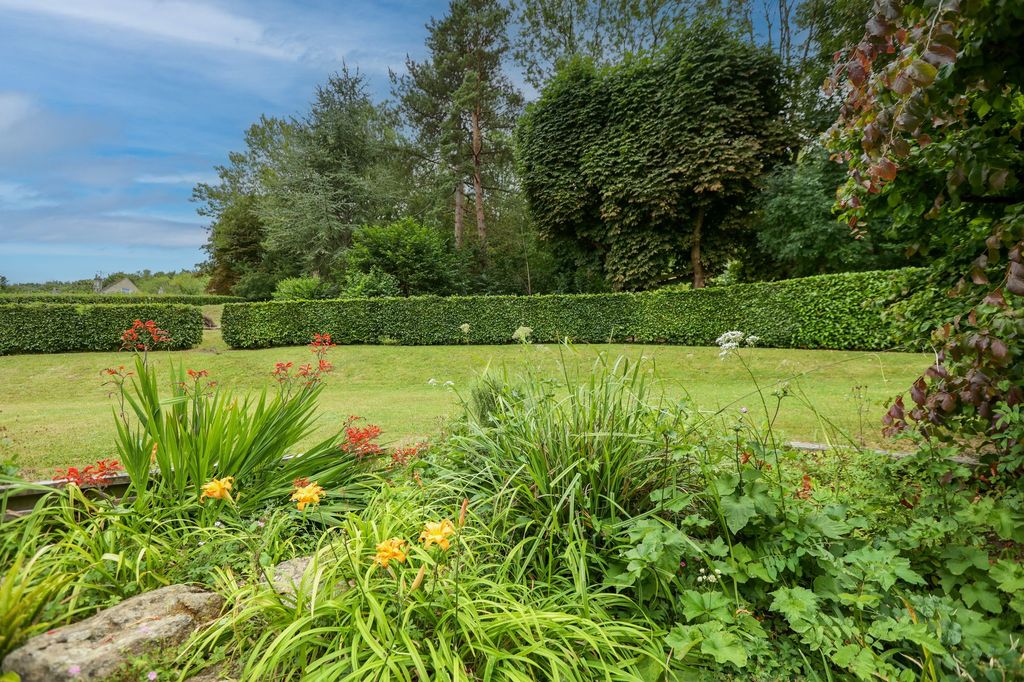Property photo 3 of 18