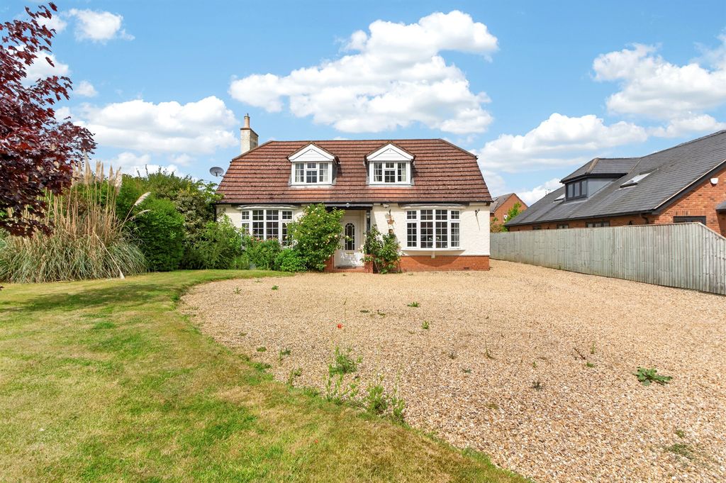Property photo 2 of 16