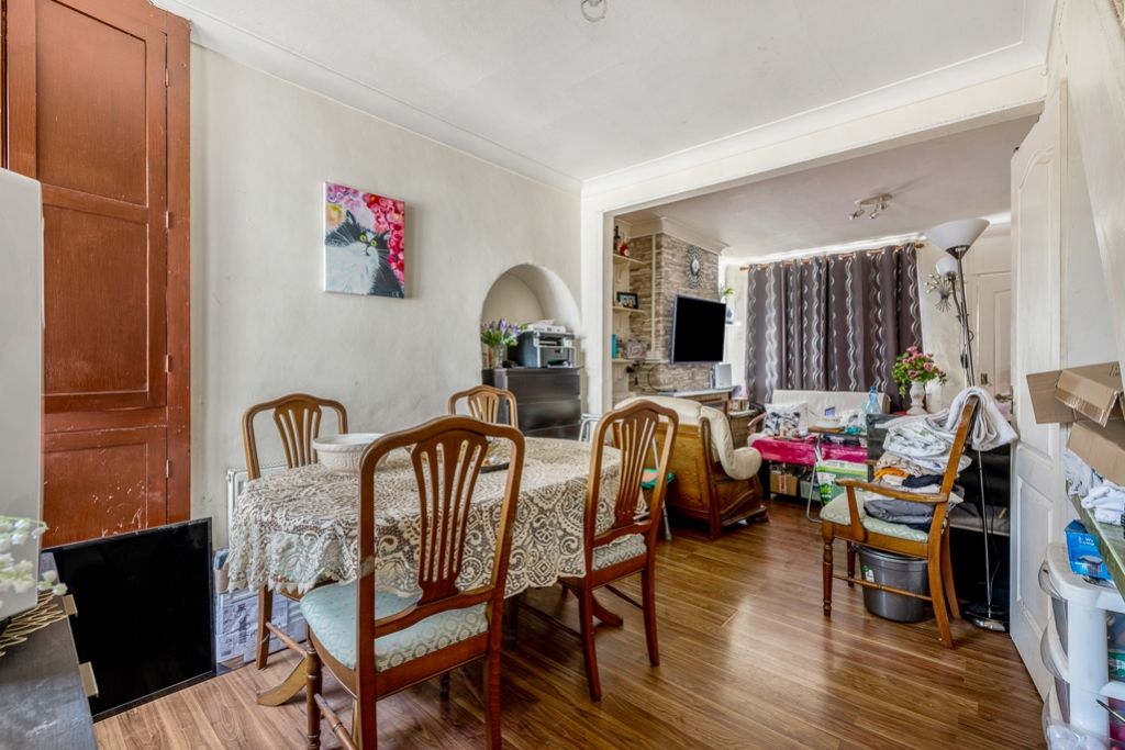 Property photo 3 of 12 41 Fydell Street (Boston)-5