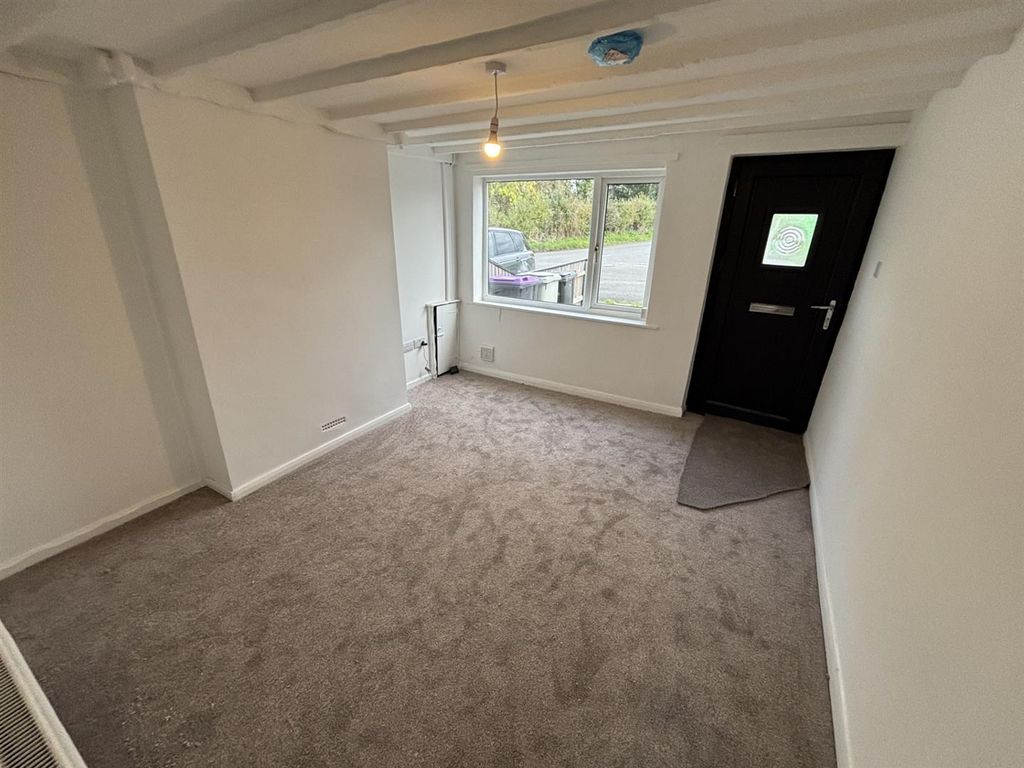 Property photo 2 of 12 Thumbnail_Img_2413.Jpg